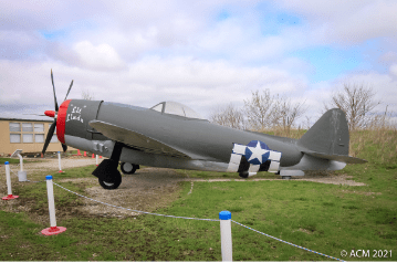 REPUBLIC P-47D THUNDERBOLT (REPLICA)